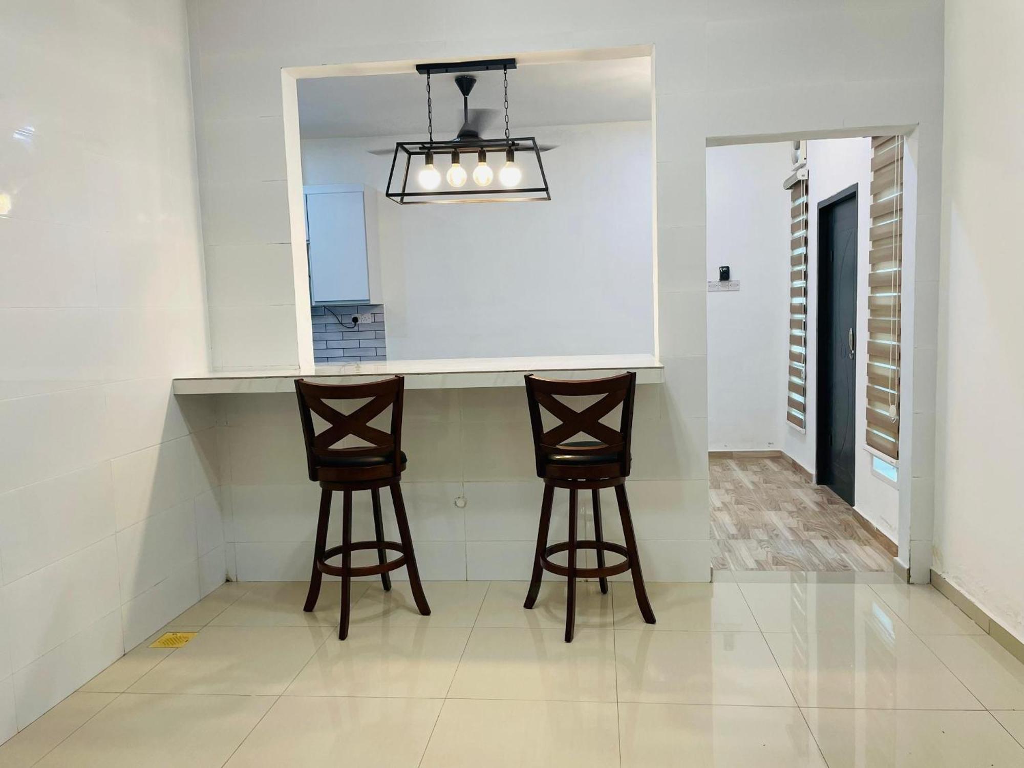 Nazirin Homestay No 27 Tmn Desa Manjung ลุมุต ภายนอก รูปภาพ